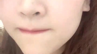 [日本] 在电车民宿遇见色大叔~粉鲍女友小惠制服没脱就直接开操~无套插逼内射粉穴~