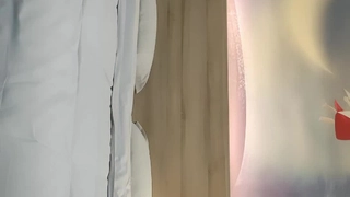 【国产馆】风骚动人的性感美女吃完鸡巴后被操的淫叫不止