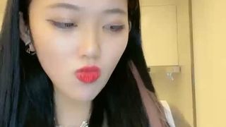 不打篮球打手球！巨乳篮球妹...边啪「大篮球」跟着狂抖:视觉满满震撼