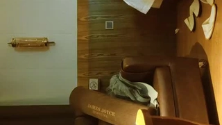 小视频搞笑烟台少妇足交丝袜男（黑丝）