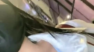 高中学妹成年礼过完天天跑来找我真烦，烦是烦，还是得做好