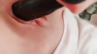 约了个苗条身材短裤妹子啪啪